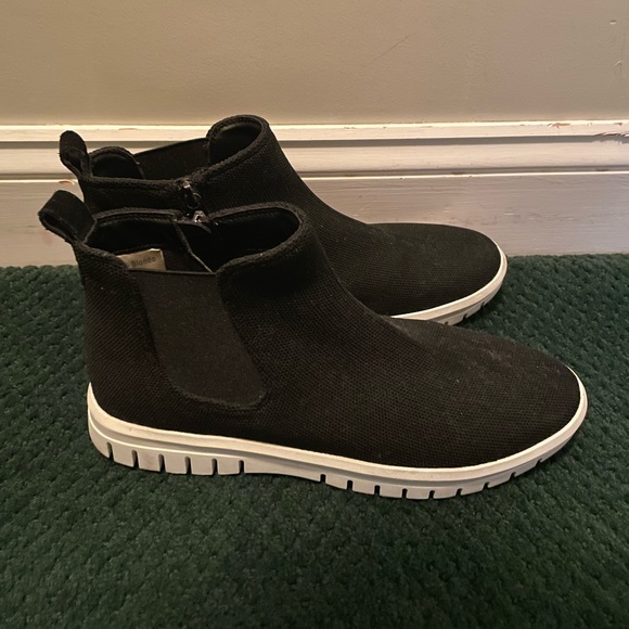 Blondo Waterproof High Top Sneakers - Picture 2 of 6